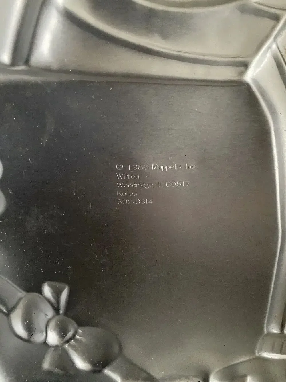 ERNIE SHAPED CAKE PAN 1983 WILTON 2105-3173 with instructions
